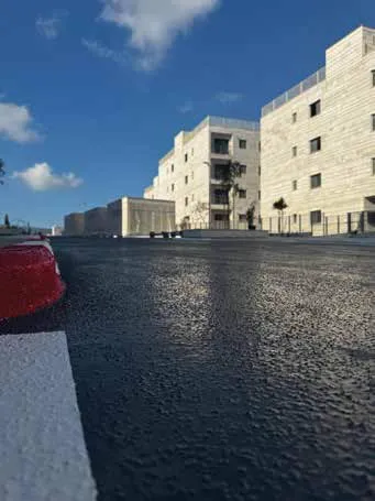 חניון עילי